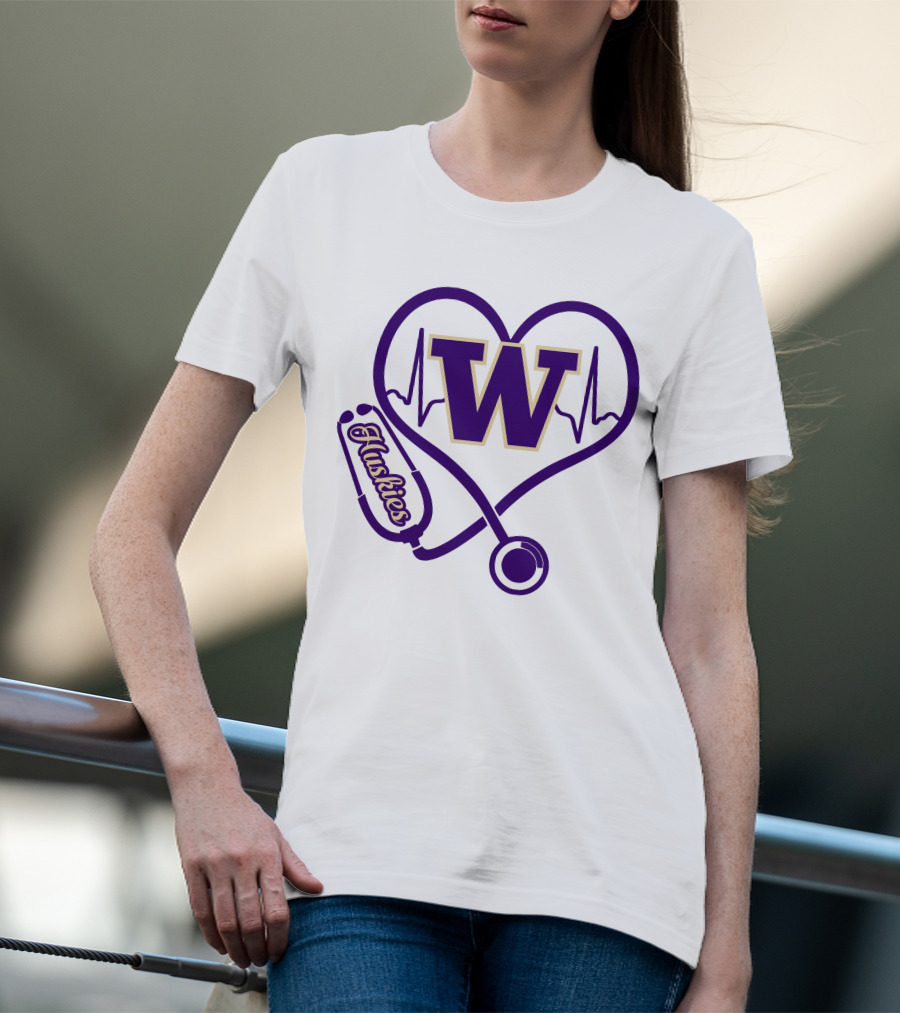 Huskies Stethoscope Heart W Washington T-Shirt
