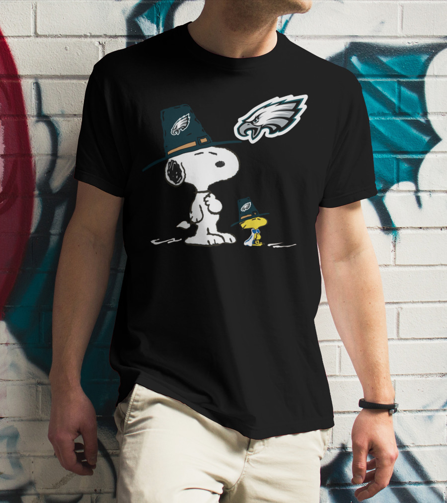 Eagles Snoopy Pilgrim Hat Thanksgiving Peanuts Woodstock Nfl Football T-Shirt