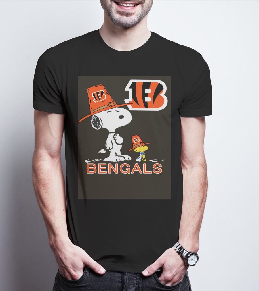 Bengals Snoopy Woodstock Football Team Fan T-Shirt