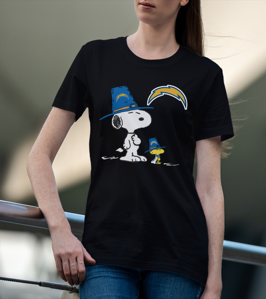 Snoopy And Woodstock Chargers Fans With Lightning Bolt T-Shirt