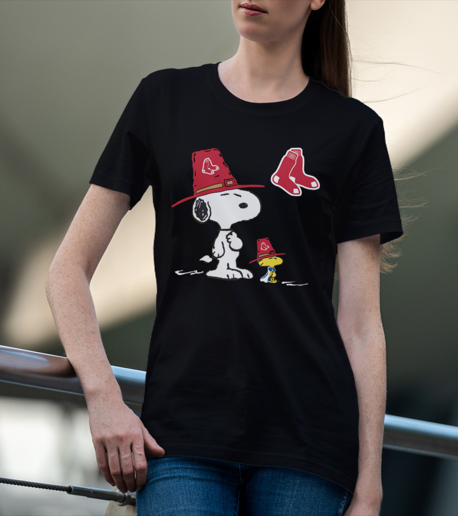 Snoopy Woodstock Boston Red Sox Pilgrim Hat Sox T-Shirt