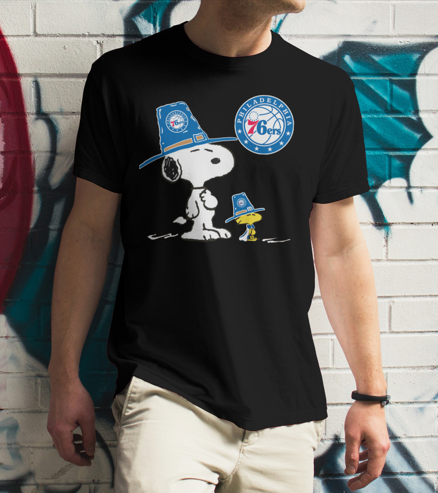 Philadelphia 76ers Snoopy Woodstock Pilgrim Hat Basketball T-Shirt