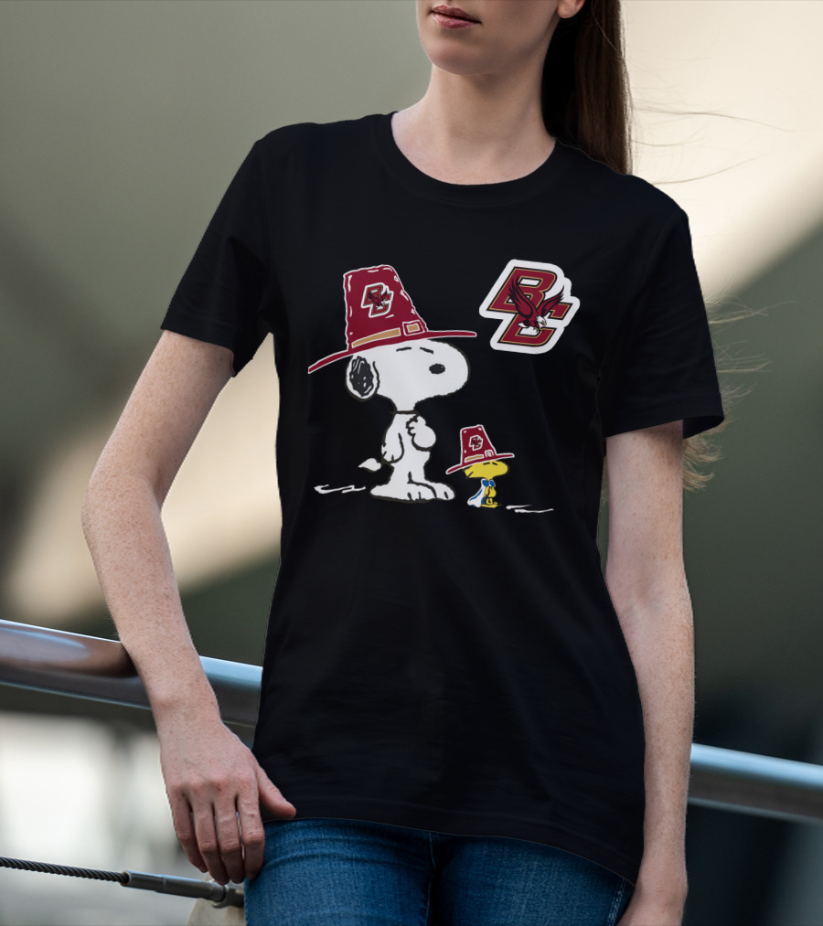 Boston College Eagles Snoopy Woodstock BC Logo Pilgrim Hats T-Shirt