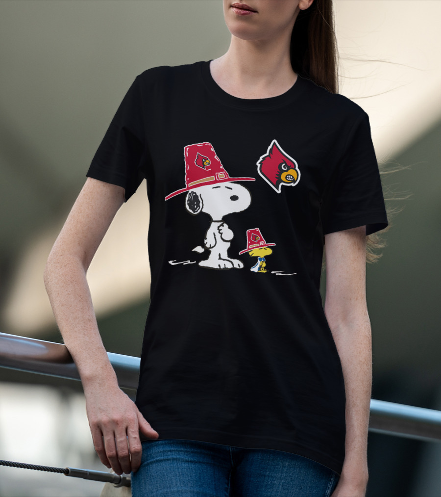 Louisville Cardinals Snoopy Woodstock Pilgrim Hat T-Shirt