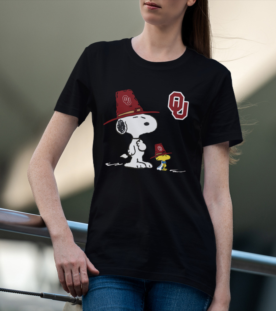 Oklahoma Sooners Snoopy Woodstock Ou Football Hat T-Shirt