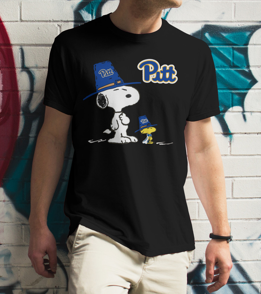 Pitt Panthers Snoopy And Woodstock In Pilgrim Hats T-Shirt