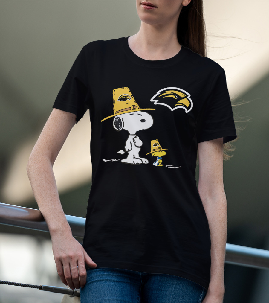 Southern Mississippi Golden Eagles Snoopy Woodstock Pilgrim Hats T-Shirt