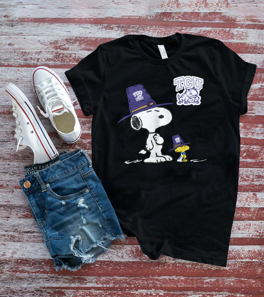 TCU Horned Frogs Snoopy Woodstock Pilgrim Hat T-Shirt