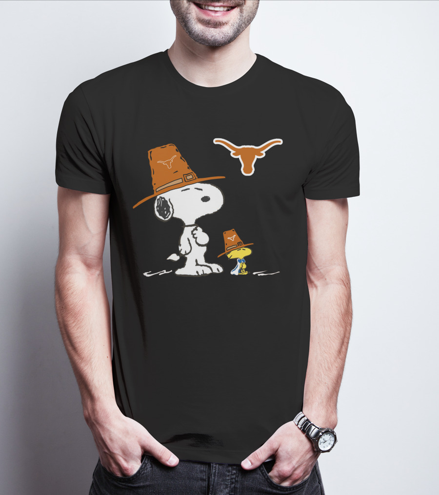 Texas Longhorn Snoopy Woodstock Wearing Cowboy Hats With Longhorn T-Shirt