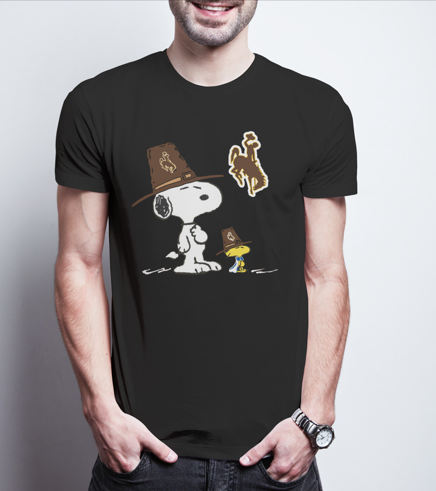 Wyoming Cowboys Snoopy And Woodstock Western Cowboy Hats Brown And Gold T-Shirt
