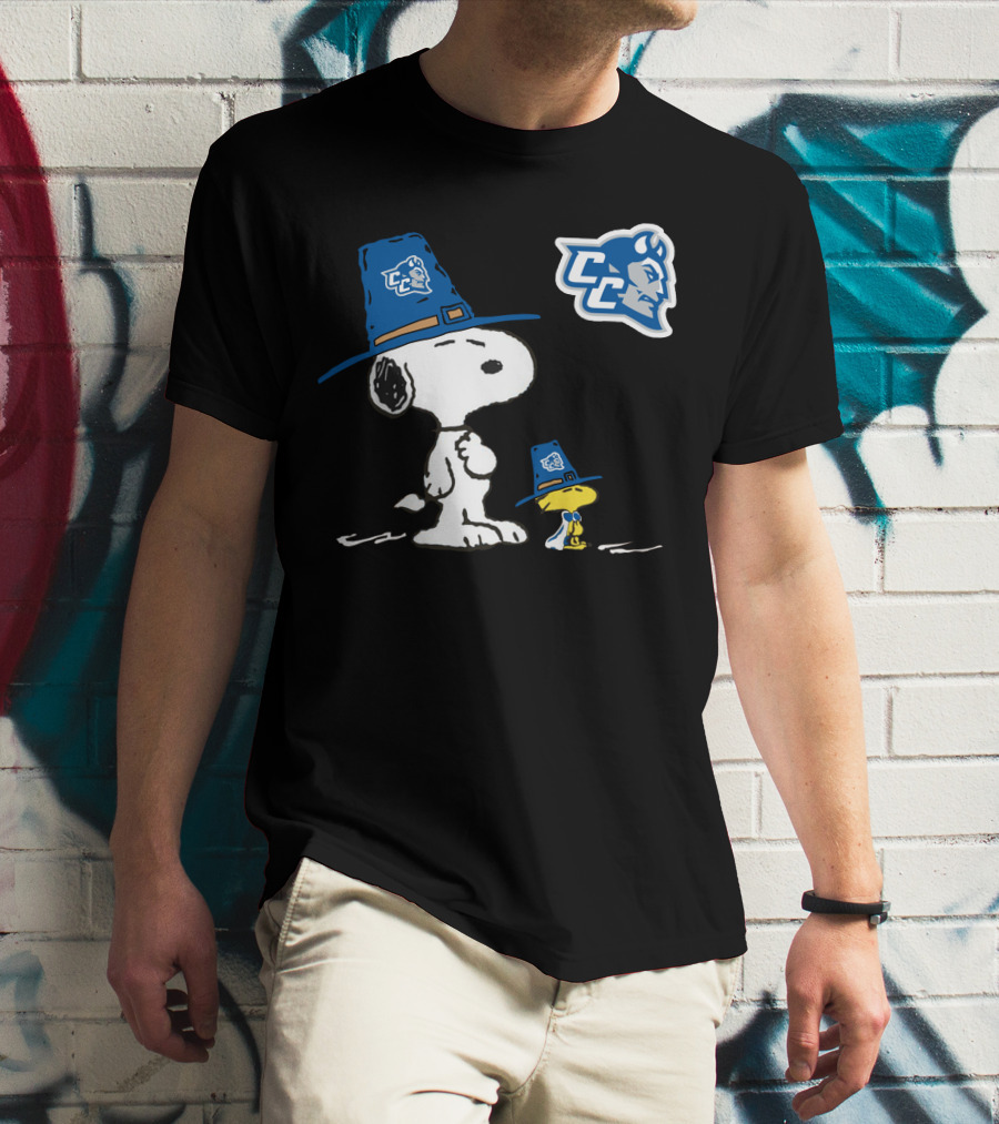 Cent Conn St Snoopy And Woodstock Blue Devils Pilgrim Hats T-Shirt