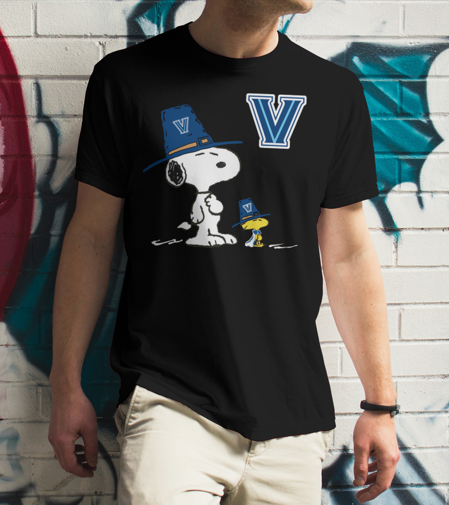 Villanova Snoopy Woodstock V Hat Peanuts T-Shirt