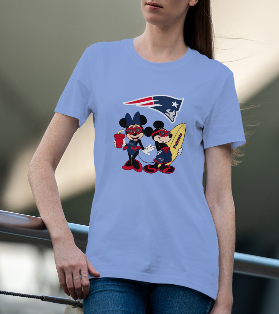 Patriots Mickey And Minnie Vacation With Surfboard And Drink T-Shirt