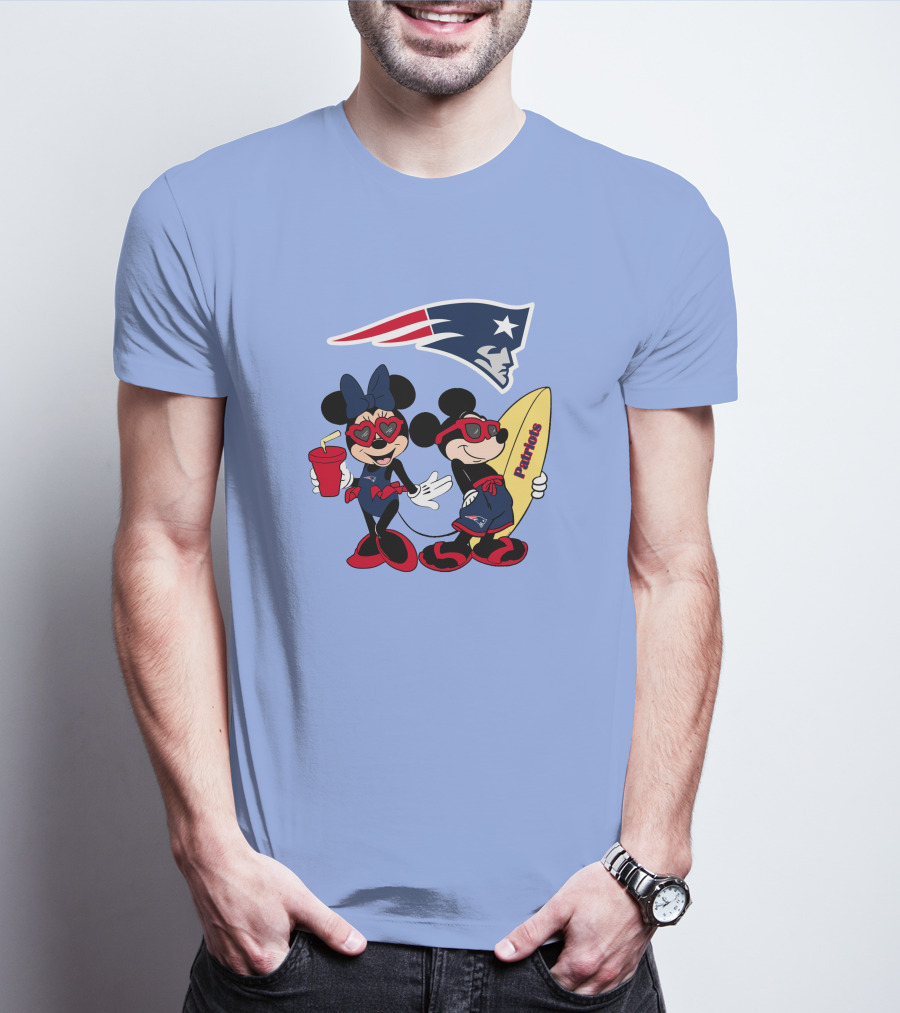 Patriots Mickey And Minnie Vacation With Surfboard And Drink T-Shirt