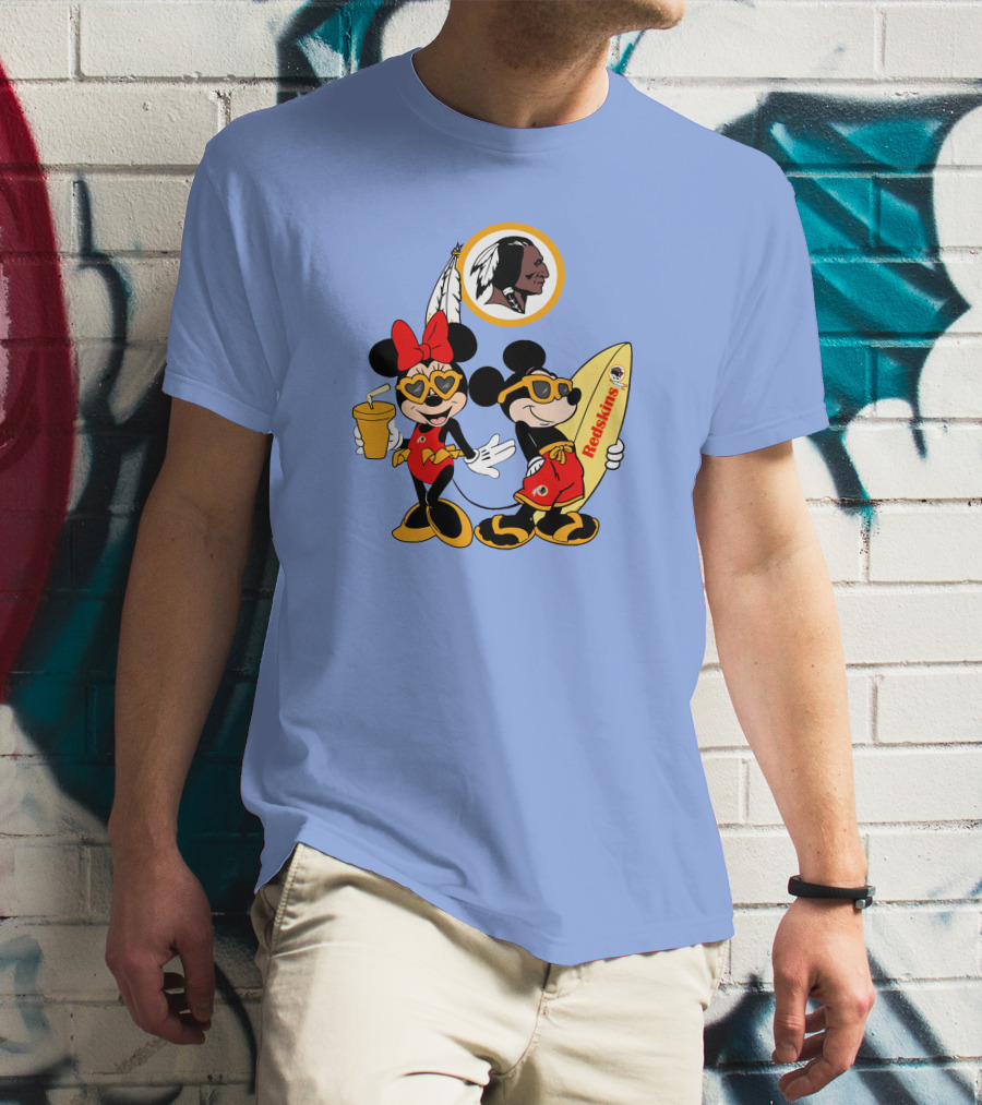 Redskins Mickey And Minnie Vacation Fun With Surfboard And Drink T-Shirt