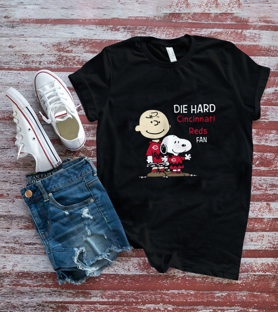 Cincinnati Reds Die Hard Fan Charlie Brown Snoopy T-Shirt