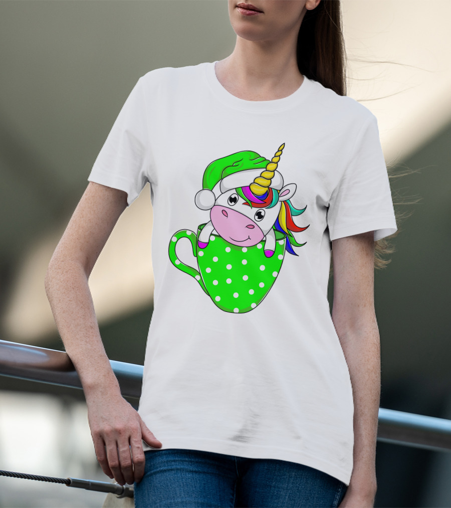 Funny Christmas Unicorn In Santa Hat With Green Polka Dot Cup T-Shirt