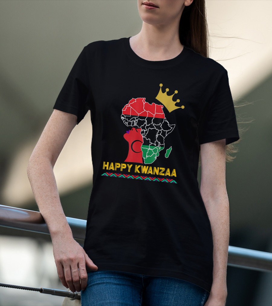 Happy Kwanzaa African Map Black Woman Queen With Crown T-Shirt
