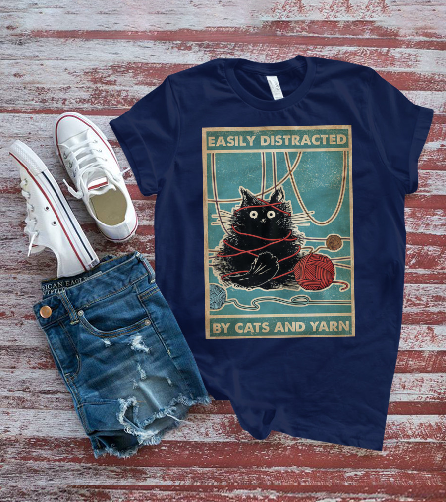 Easily Distracted Black Cat With Red Yarn And Balls Of Yarn T-Shirt