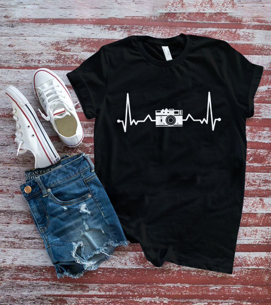 Camera Lifeline With Heartbeat Pulse Photography Enthusiast T-Shirt
