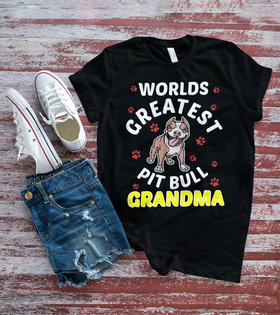 WORLDS GREATEST PIT BULL GRANDMA Paws And Smiling Pitbull T-Shirt