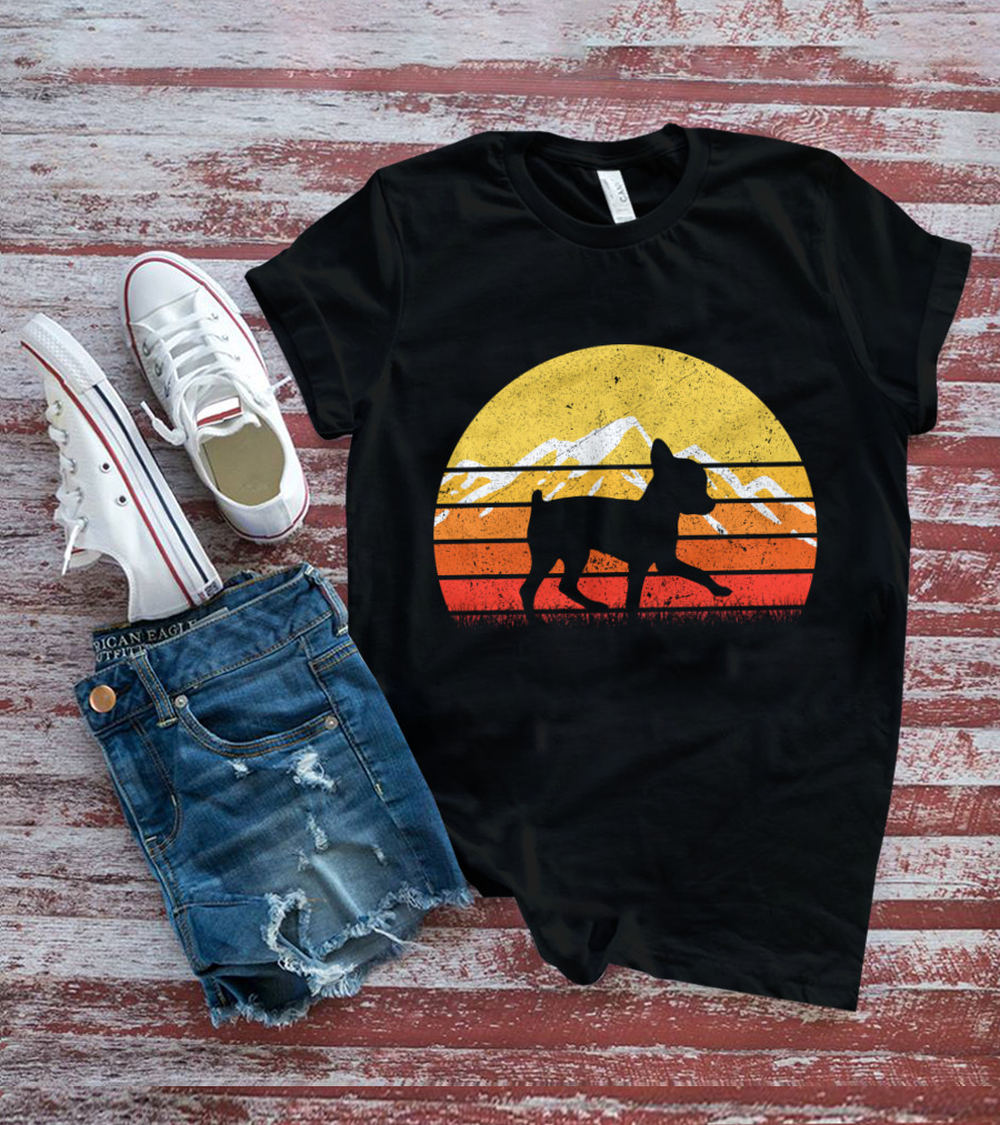 Retro Vintage Chihuahua Dog Sunset Mountain T-Shirt