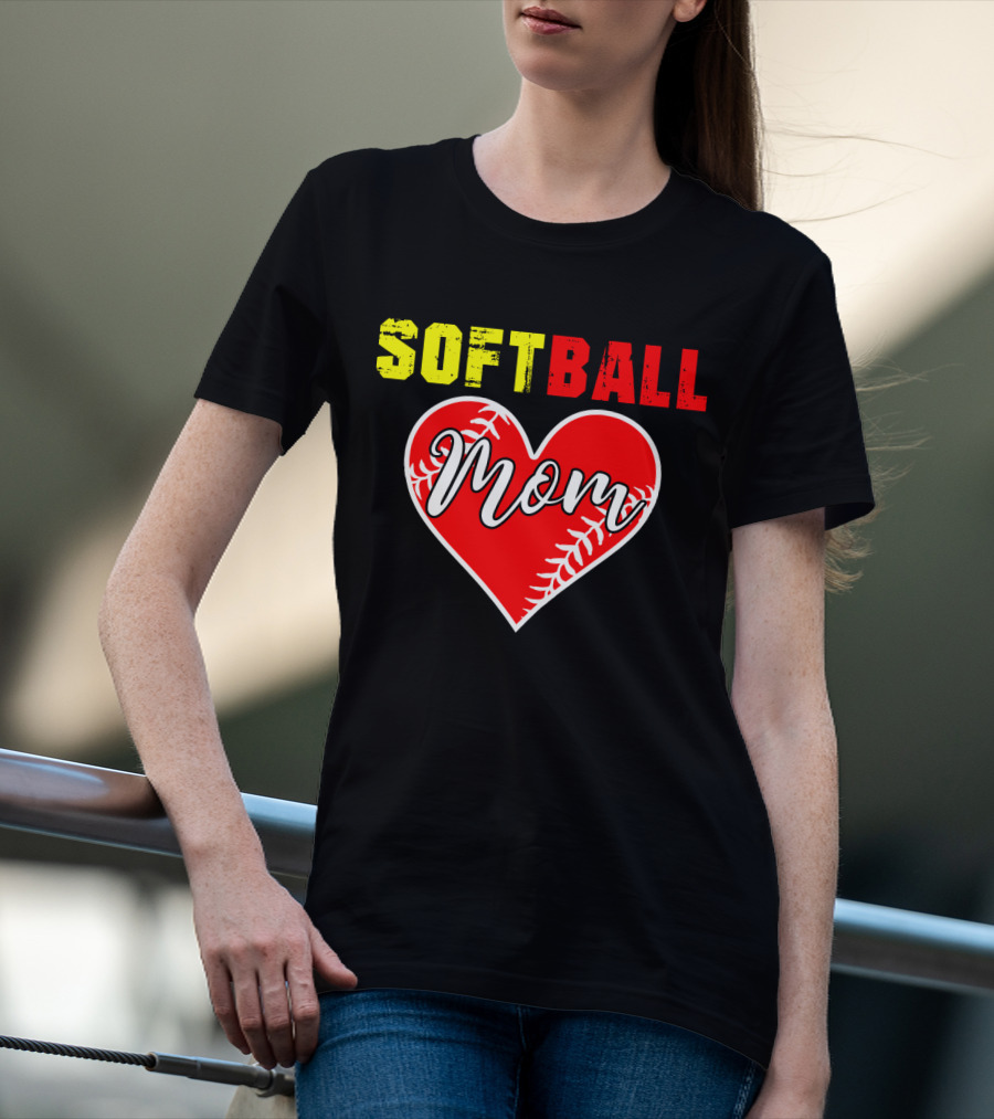 Softball Mom Heart Softball Fans T-Shirt