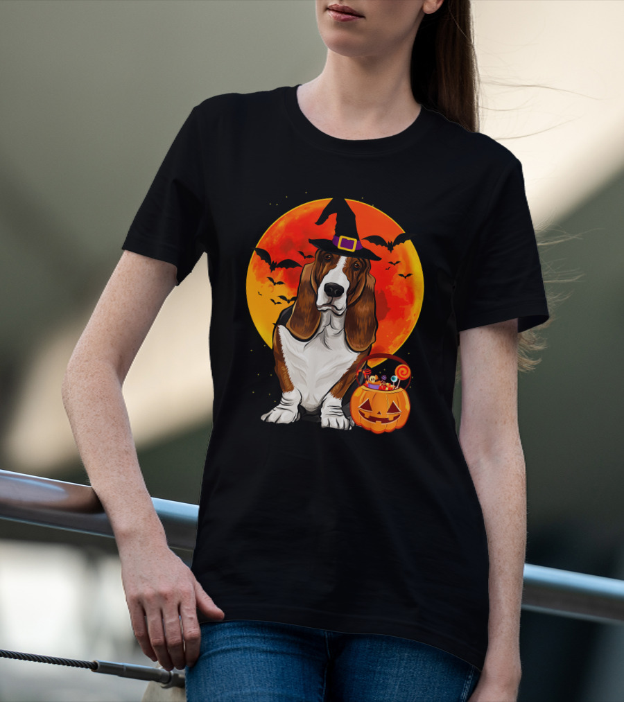 Basset Hound Witch Hat Halloween Pumpkin Candy Holder With Full Moon And Bats T-Shirt