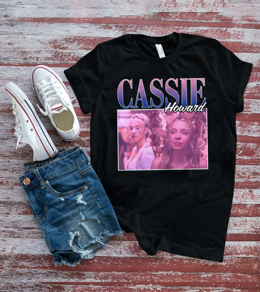 Cassie Howard Euphoria Taylorstoebeans 90s T-Shirt