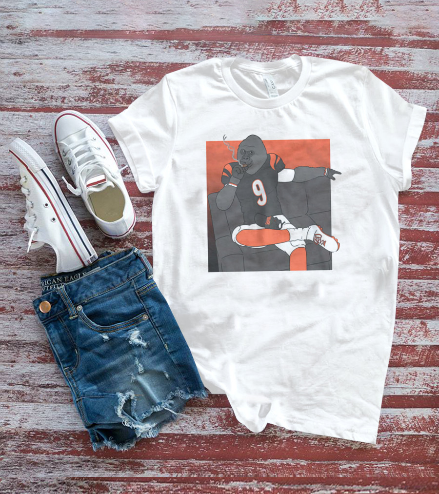 Hank Lockwood Harambe Cincinnati Football Smoker NFL Fan T-Shirt