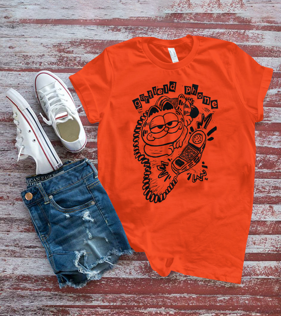 Craftsanity Shop Garfield Phone Relaxed Vintage Comic Vibe T-Shirt