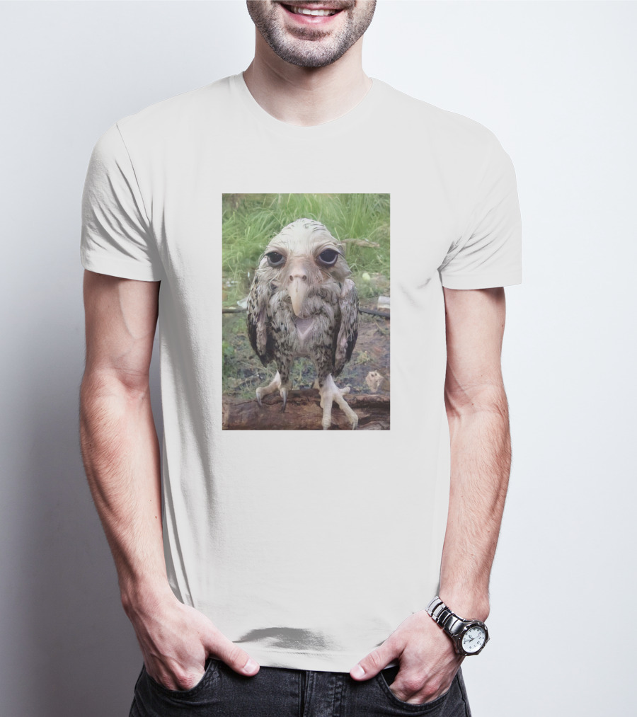 LAMONTS Unique Bird Creature With Big Eyes And Distinct Features T-Shirt