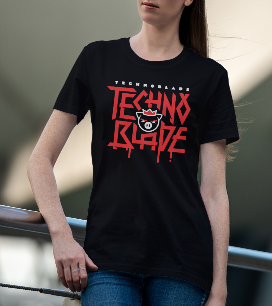 Technoblade Techno Blade Pig Crown Logo Gaming T-Shirt