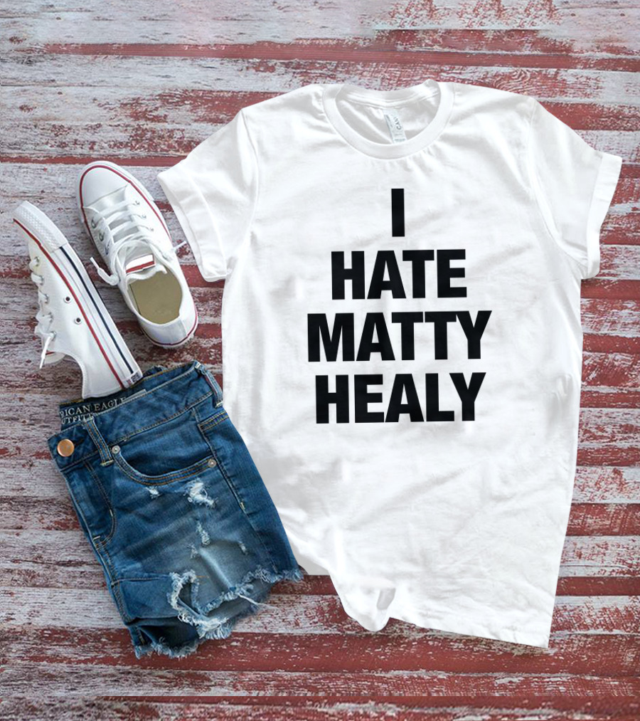 Emmyhartman Wearing I Hate Matty Healy T-Shirt