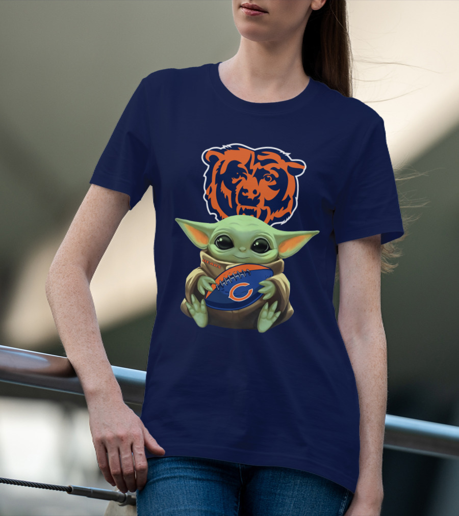 Chicago Bears Baby Yoda Football Fan T-Shirt