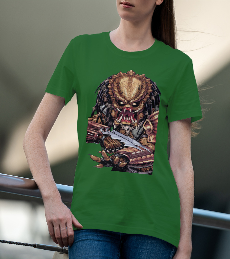 Predator Alien Holding Blade Comic T-Shirt