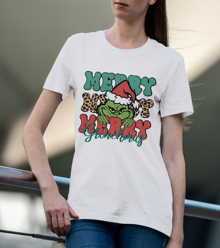 Merry Grinchmas Merry Merry Merry Grinch Christmas Santa Hat Green Face Leopard Print T-Shirt