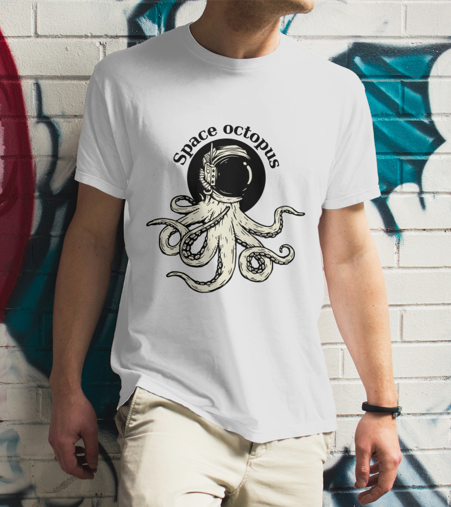 Space Octopus Astronaut Helmet Retro T-Shirt