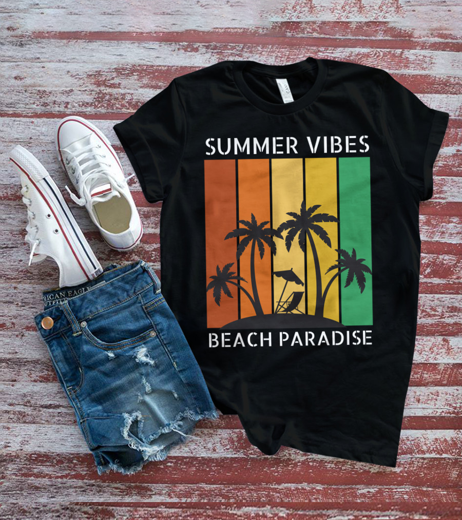 SUMMER VIBES BEACH PARADISE Palm Trees And Lounge Chair On Sunset Stripes T-Shirt