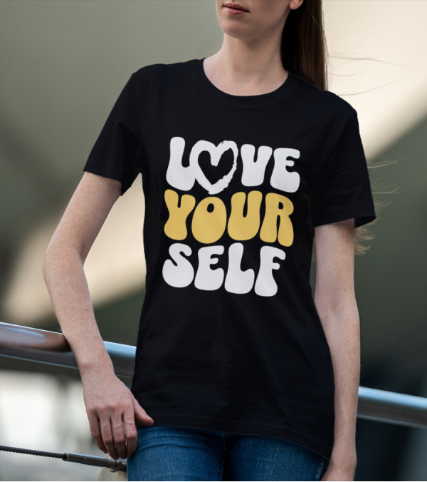 Love Your Self Heart Wavy Typography T-Shirt
