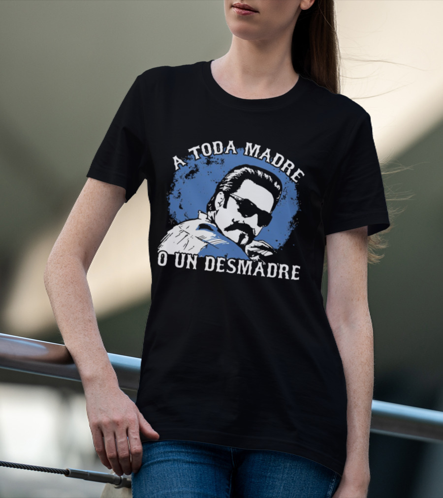 A Toda Madre O Un Desmadre Cool Mustache Sunglasses Dude Blue Circle T-Shirt