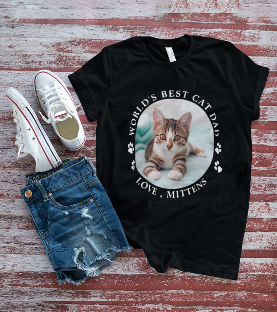 WORLD'S BEST CAT DAD LOVE MITTENS PAW PRINTS PERSONALIZED CUTE PET PHOTO T-Shirt