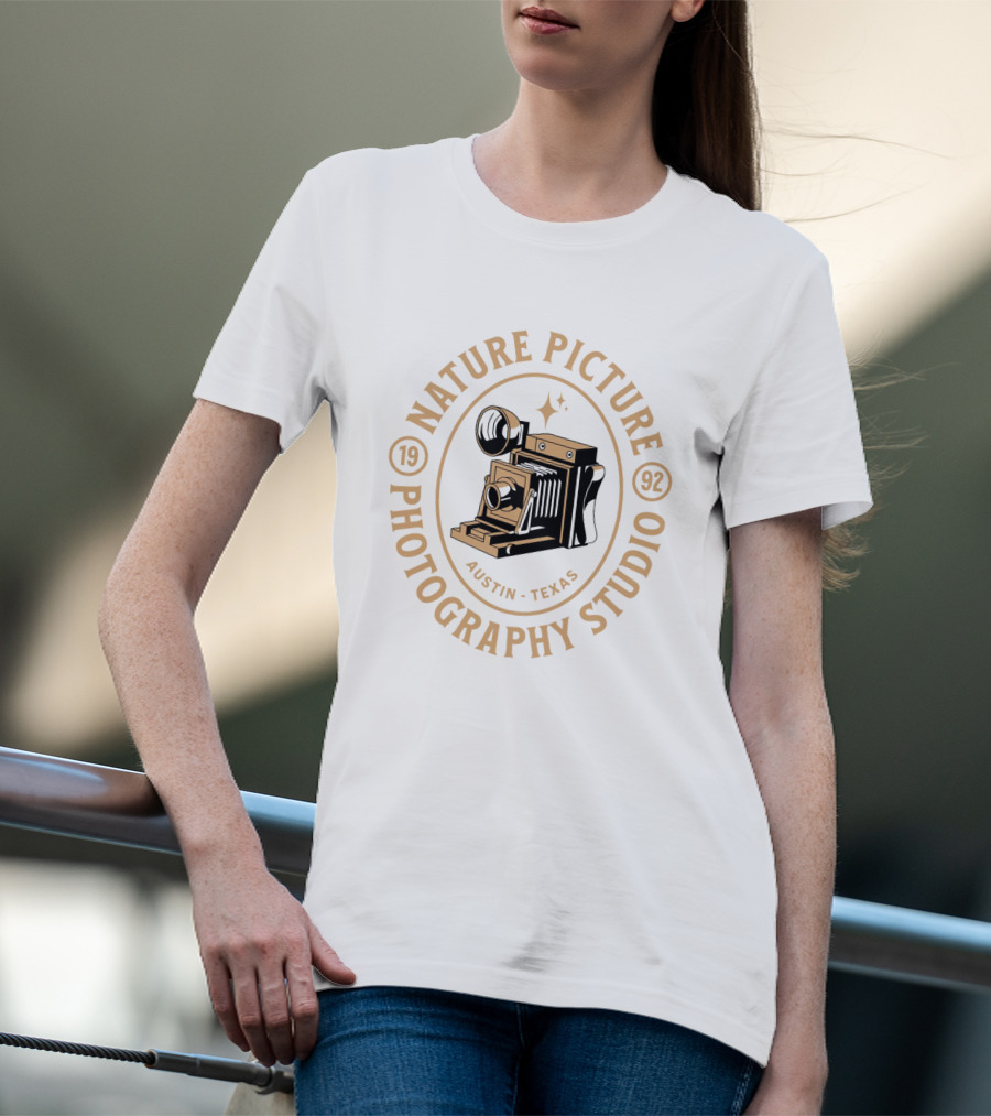 Nature Picture Photography Studio Antique Camera Austin Texas 1992 T-Shirt