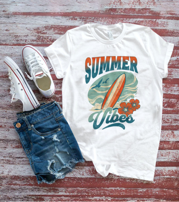 SUMMER VIBES Surfboard Ocean Waves Flowers Seagulls T-Shirt