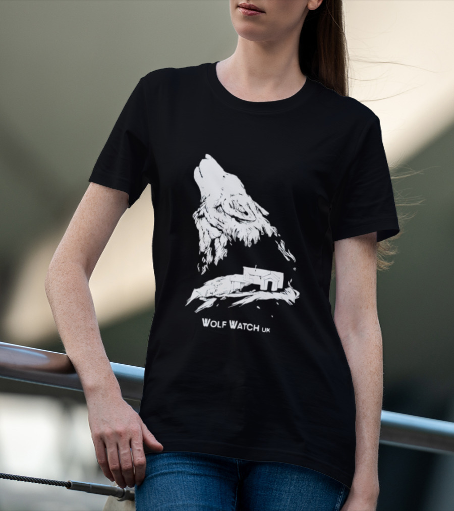 Wolf Watch UK Howling Wolf Nature Scene T-Shirt