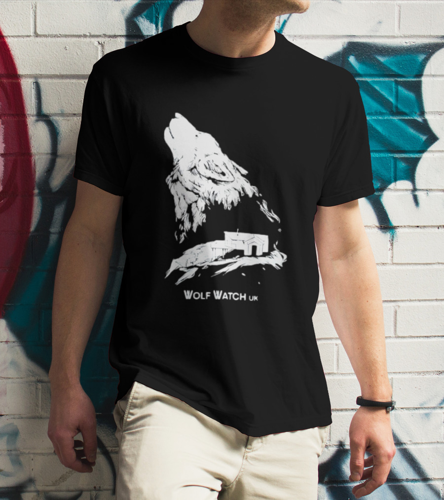 Wolf Watch UK Howling Wolf Nature Scene T-Shirt