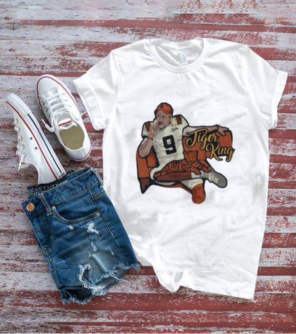 Cincinnati 9 Tiger King Football Player With Orange-Striped Tiger T-Shirt