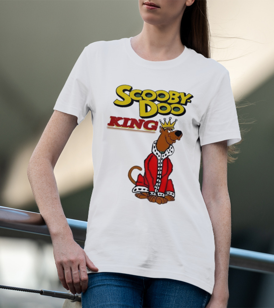 Scooby Doo King Crowned With Royal Red Robe T-Shirt
