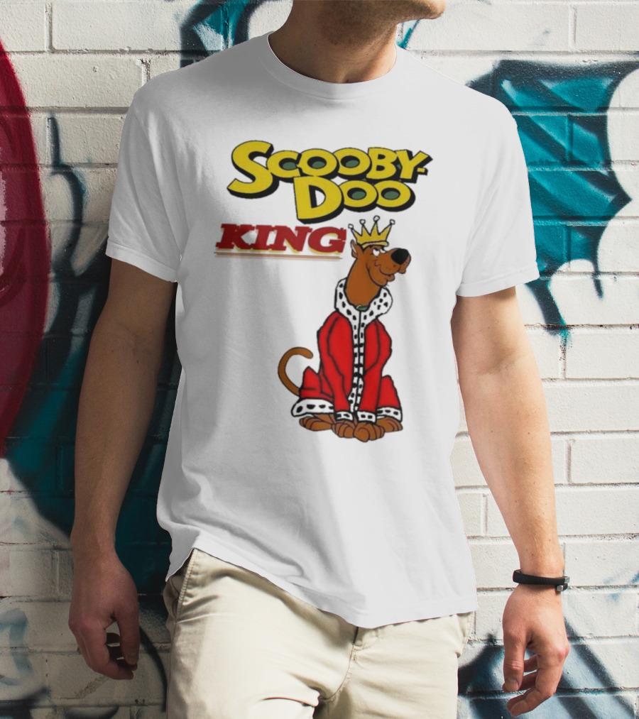 Scooby Doo King Crowned With Royal Red Robe T-Shirt