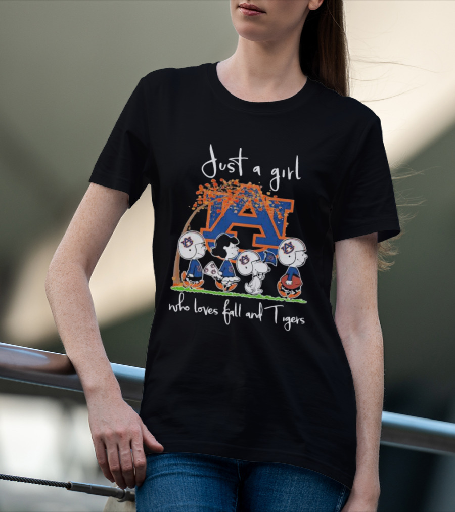 Just A Girl Who Loves Fall And Auburn Tigers With Snoopy And Charlie Brown T-Shirt
